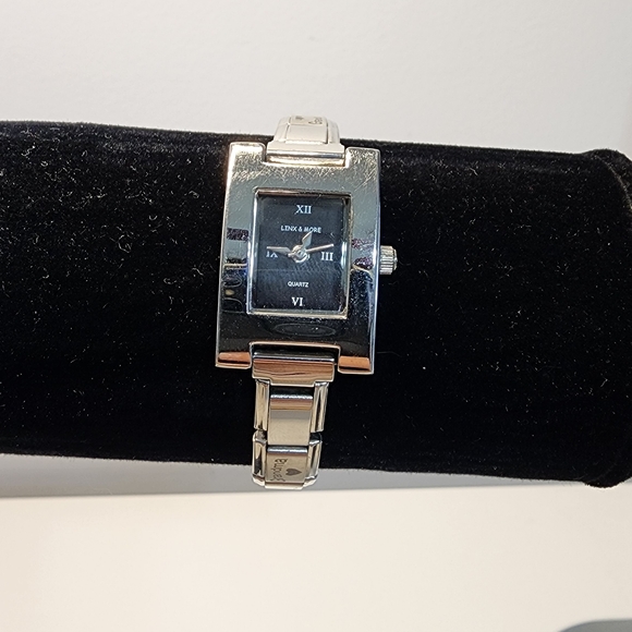 Vintage Accessories - Silver Women's Watch